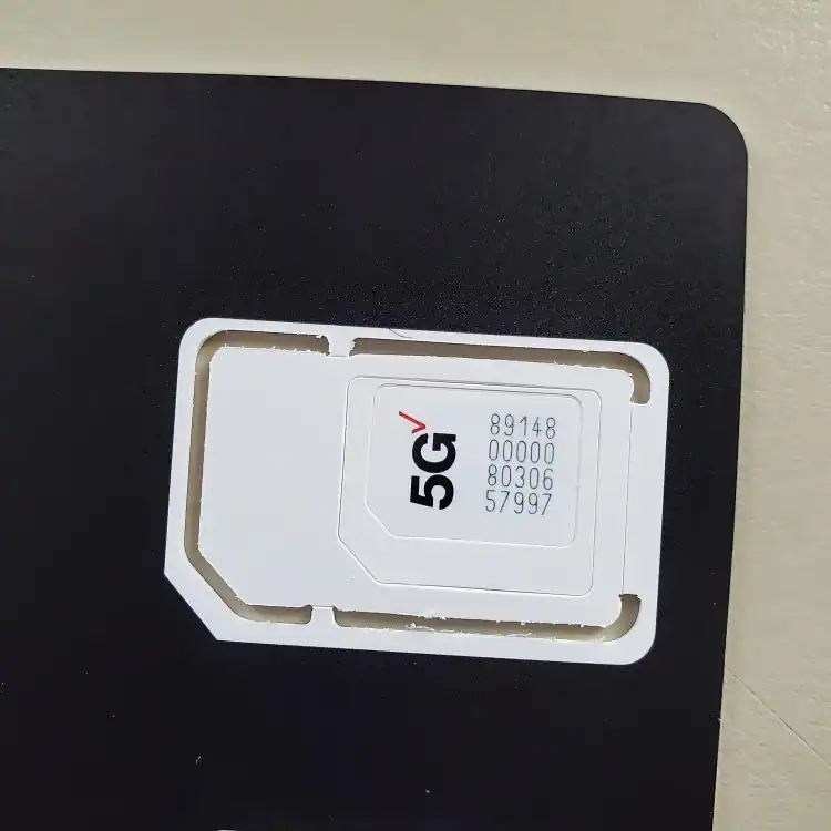 image of a brand new packed sim card of verizon 5g
